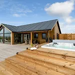 Casa vacanze Uniquely Located Wooden By The Sea - Sj1 Harboør