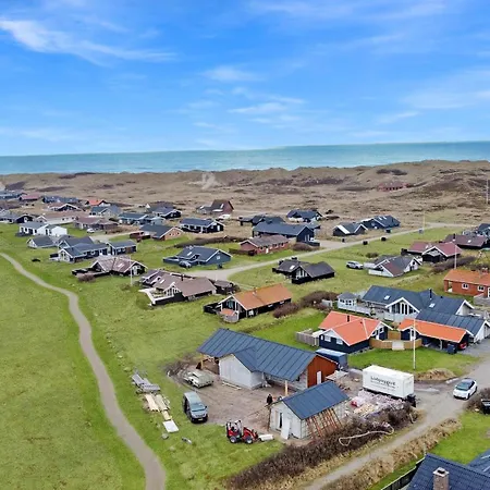 Uniquely Located Wooden By The Sea - Sj1 Holiday home