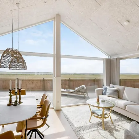 Uniquely Located Wooden By The Sea - Sj1