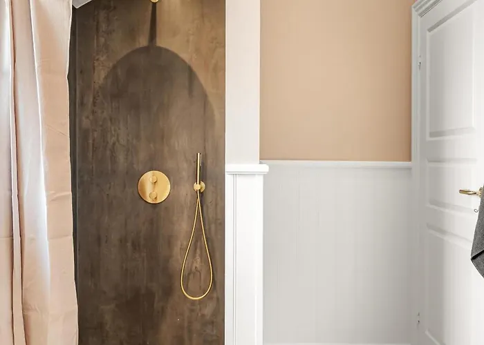 Uniquely Located Wooden By The Sea - Sj1 Vakantiehuis *