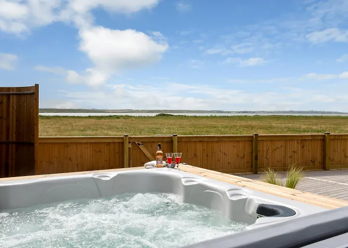 Vakantiehuis Uniquely Located Wooden By The Sea - Sj1 *